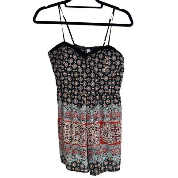 NWT! Xhilaration Spaghetti Straps Tribal Print Romper in Women’s Medium - Picture 3 of 12